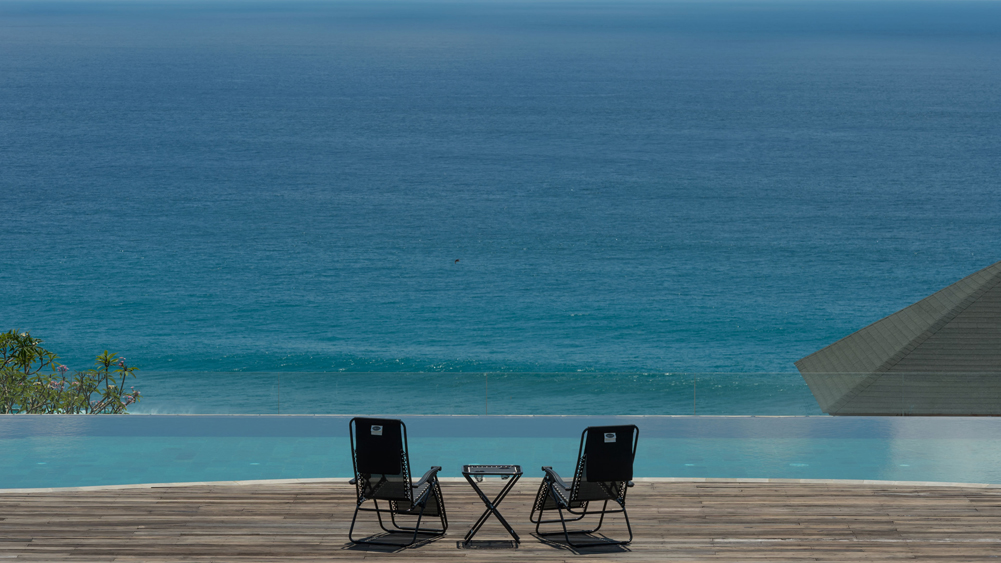 Pandawa Cliff Estate - Deck chairs